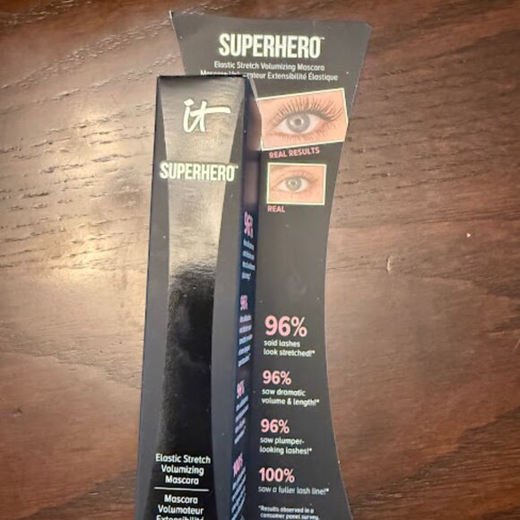 It Cosmetics Superhero Black Volumizing Mascara NEW full size - Picture 1 of 4